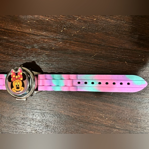 Disney Minnie Mouse Character Digital Wristwatch Spinner Cap - Picture 10 of 10